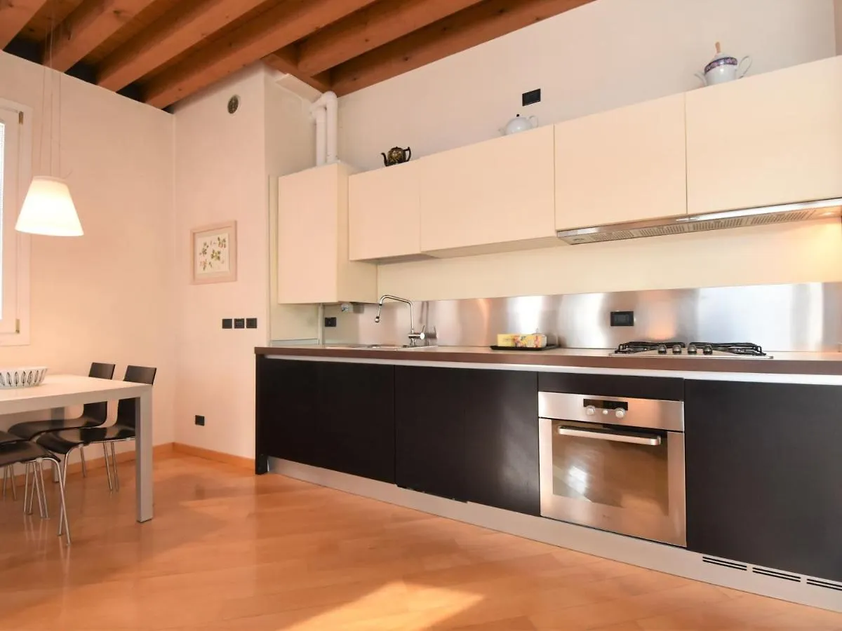 Apartment Iris By Interhome Venice