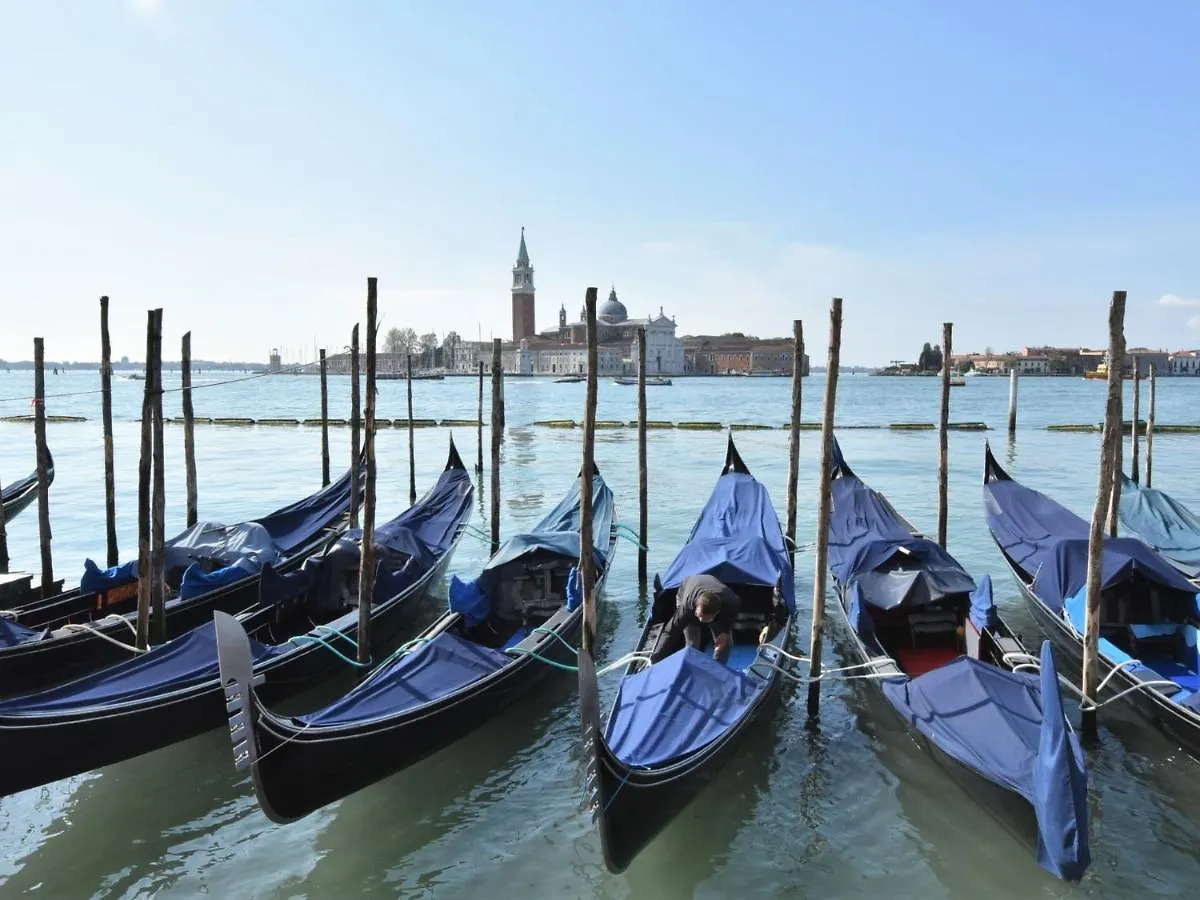 Apartment Iris By Interhome Venice Italy